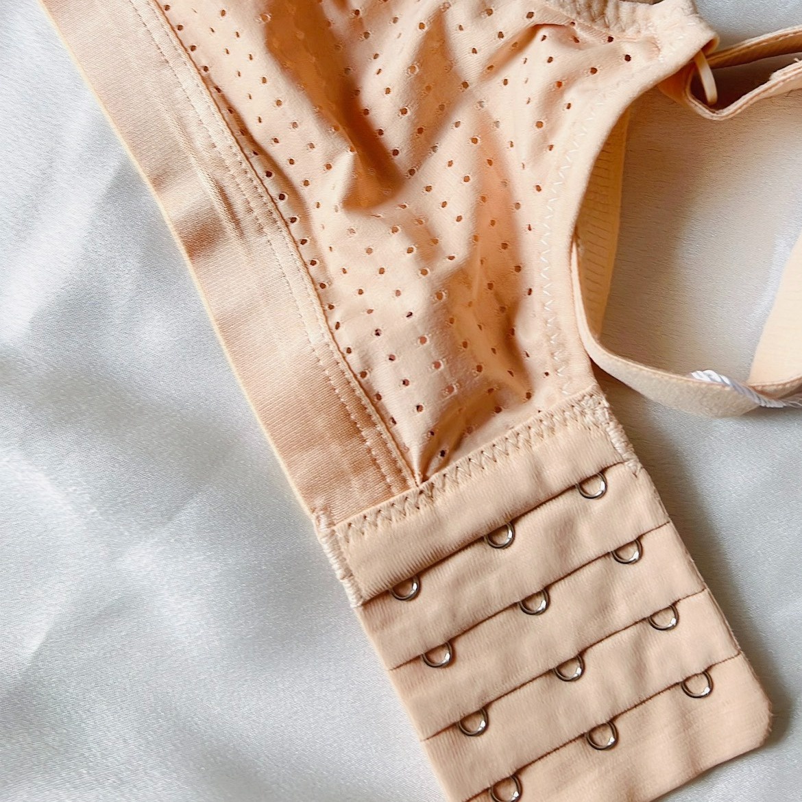 64d099472206b8ebe95d407d