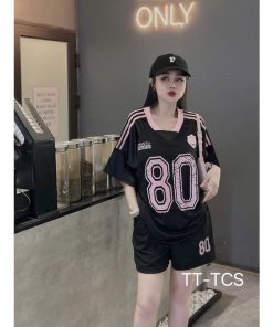 Set Bộ Nam Nữ Unisex Vải Mè Thái Phi Bóng Cổ Tim In Số 80 Năng Động Tp22 - Golden Dream