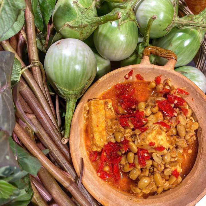 6930360d47a04f052ed72df9