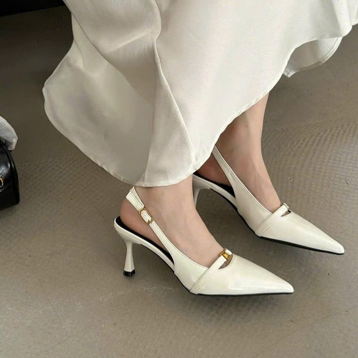 6923854b47a04f052ed728a1