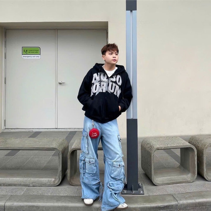 695f654dc13acd8745cc2bf6