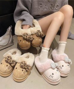 Dép Sục Mèo Bông Kitt Gắn Charm Nơ 3D Lót Lông Đáng Yêu - Pipi Store