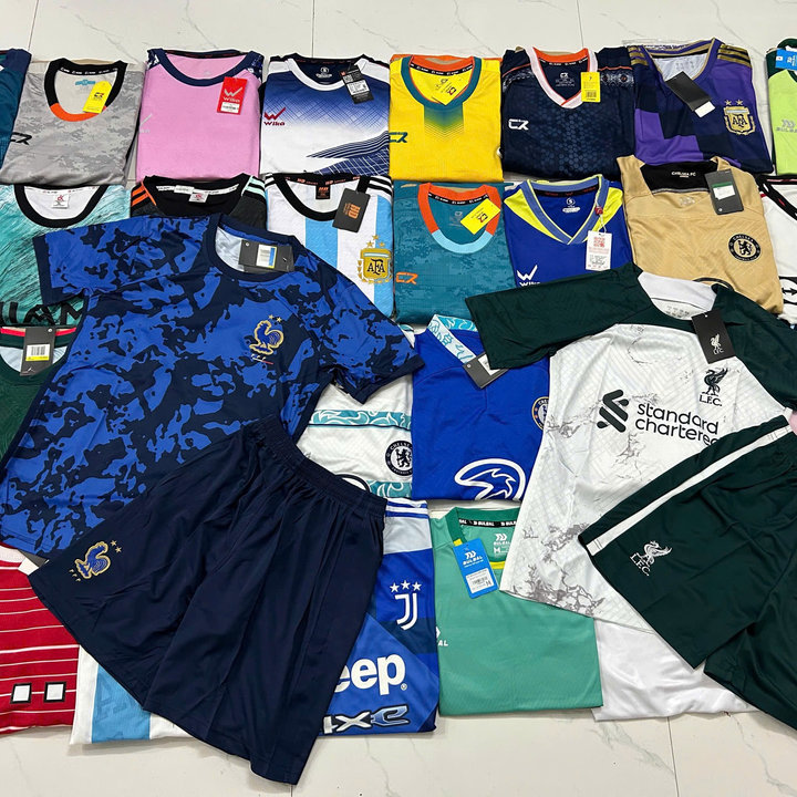 697b1b7017c695f9c4496738