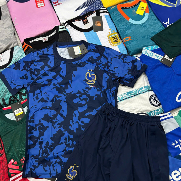 697b211517c695f9c449675b