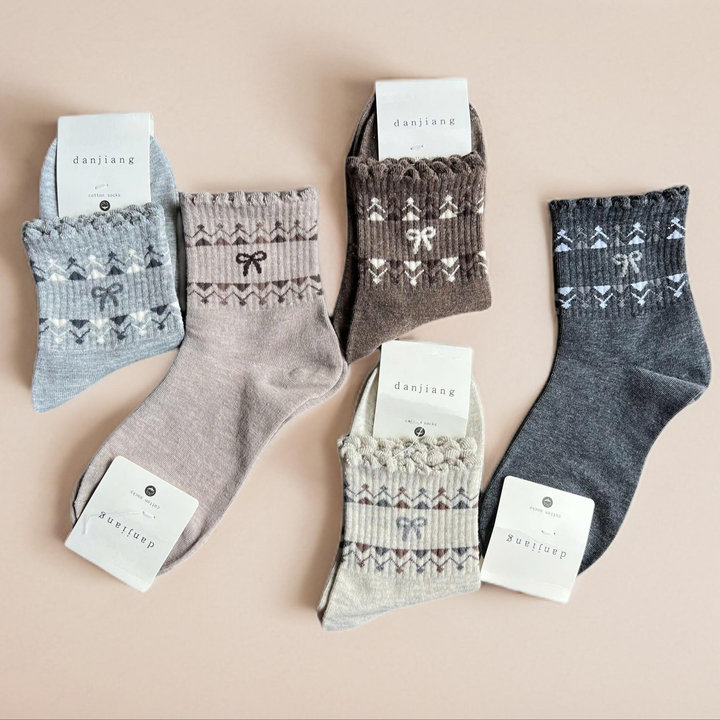 6939053447a04f052ed733f8