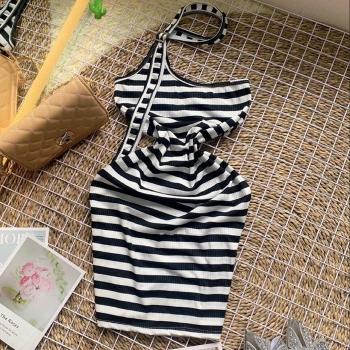 64c73fa378930b63f2744d8e