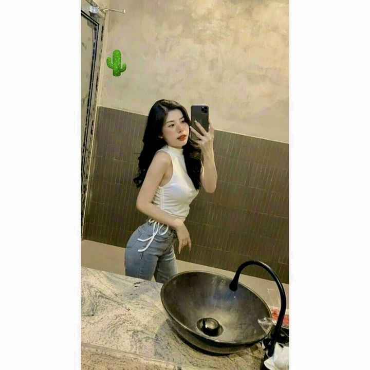 64c749bc78930b63f2744e01