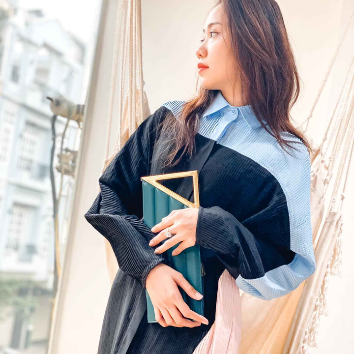 63be2b92c6bf4bf2594bd922