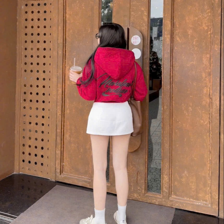 6953de35e9e5df04415e8003