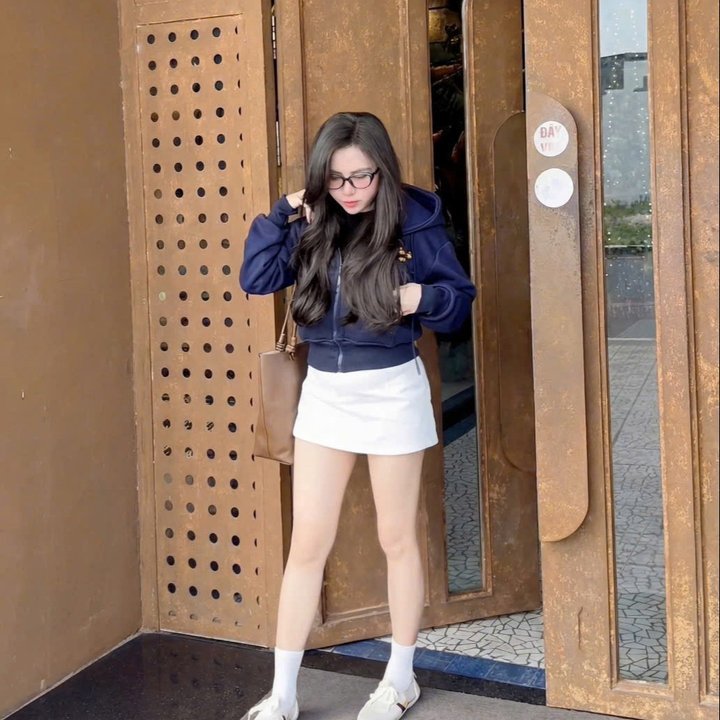 6953de35e9e5df04415e8003