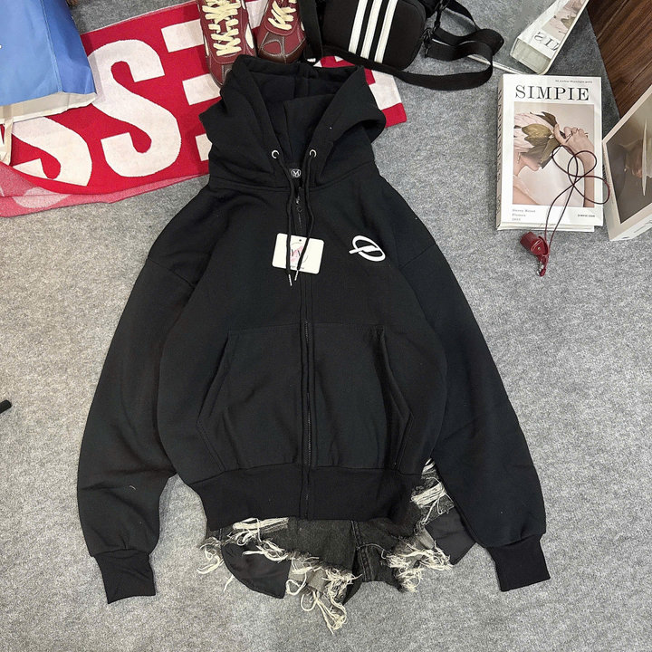 69d844ea17c695f9c4498d27