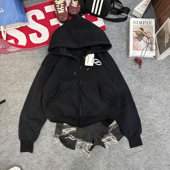 69d844ea17c695f9c4498d27